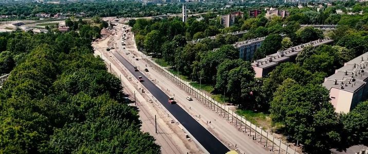 Postępują prace przy rozbudowie ul. Kocmyrzowskiej [FILMY]