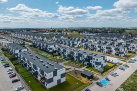 Inwestycja, która pracuje na przyszłość. Dlaczego mieszkania na obrzeżach miast zyskują na wartości?