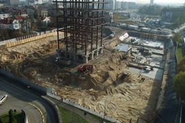 [Kraków] Przy "szkieletorze" wreszcie wylewany jest beton