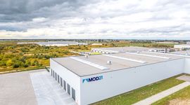 Grupa ERBUD otwiera fabrykę drewnianych obiektów modułowych w podtoruńskim Ostaszewie 