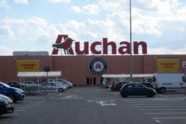 Auchan powiększa sieć w Polsce o 8 hipermarketów franczyzowych