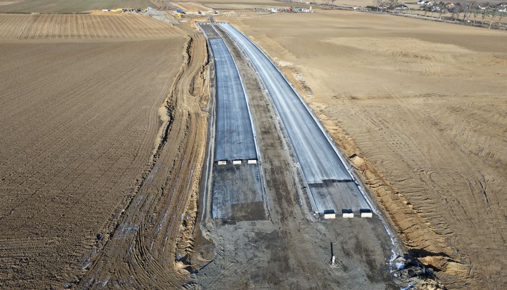 Na Dolnym Śląsku trwa budowa odcinka drogi ekspresowej S8 Jordanów Śląski – Łagiewniki Zachód 