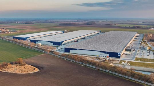 Inwestorzy stawiają w Polsce na magazyny [RAPORT]