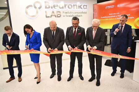 W Warszawie zostało otwarte nowatorskie Biedronka LAB na SGGW. Pierwsze produkty przyszłości już na półkach