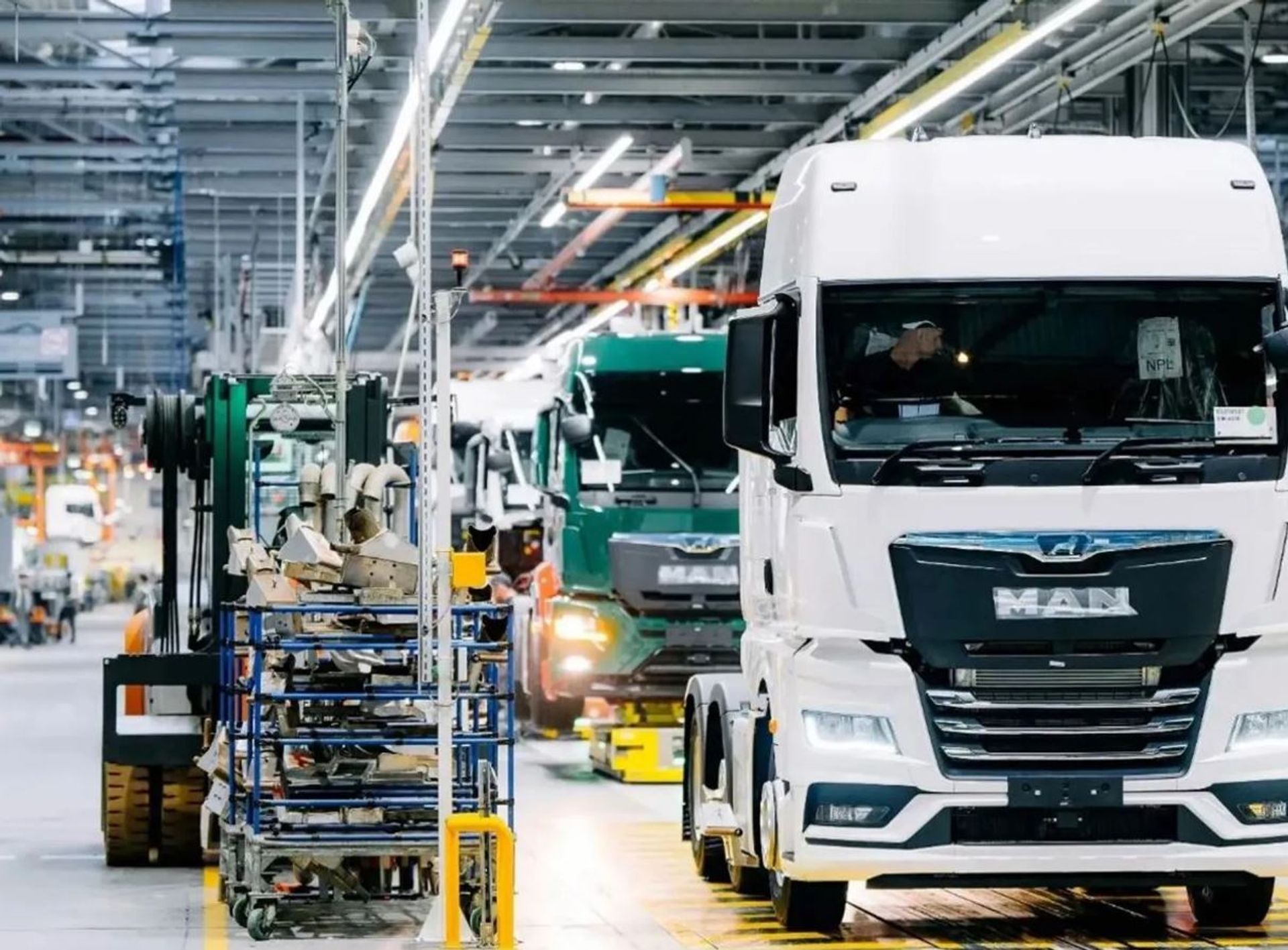 Globalny koncern motoryzacyjny MAN Truck & Bus rozbuduje fabrykę pod Krakowem za 350 mln euro. Powstaną nowe hale i 400 miejsc pracy