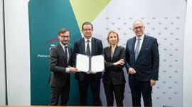 PGE i Europejski Bank Inwestycyjny wspierają transformację energetyczną infrastruktury kolejowej w Polsce