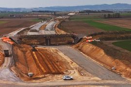 Budowa drogi ekspresowej S8 Wrocław - Kłodzko nabiera tempa. Jak idą prace?