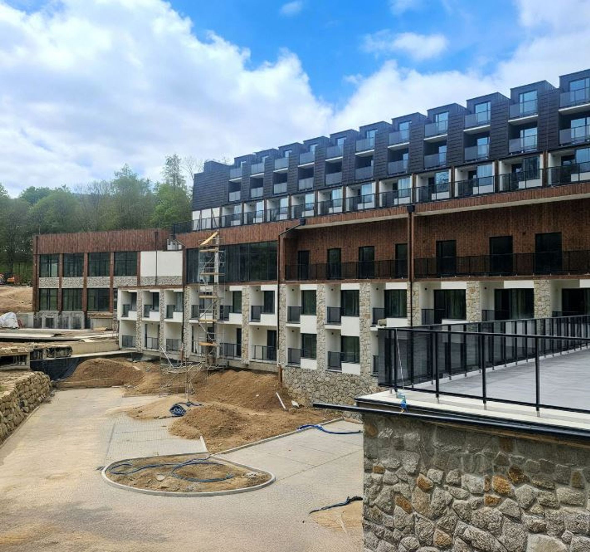 Tremonti Hotel & Spa Szklarska Poręba zostanie dokończony. Obok planowana jest kolejna inwestycja 