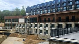 Tremonti Hotel & Spa Szklarska Poręba zostanie dokończony. Obok planowana jest kolejna inwestycja [WIZUALIZACJE]