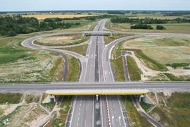 Gotowy odcinek autostrady A2 na wschodzie Polski od pół roku jest wciąż zamknięty. Dlaczego?