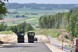 Inwestycje na istniejącej sieci dróg krajowych w Polsce [RAPORT]