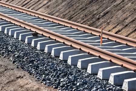 Linia kolejowa nr 27 na odcinku Toruń Wschodni – Czernikowo przejdzie kompleksową modernizację. Pociągi przyspieszą do 120 km/h