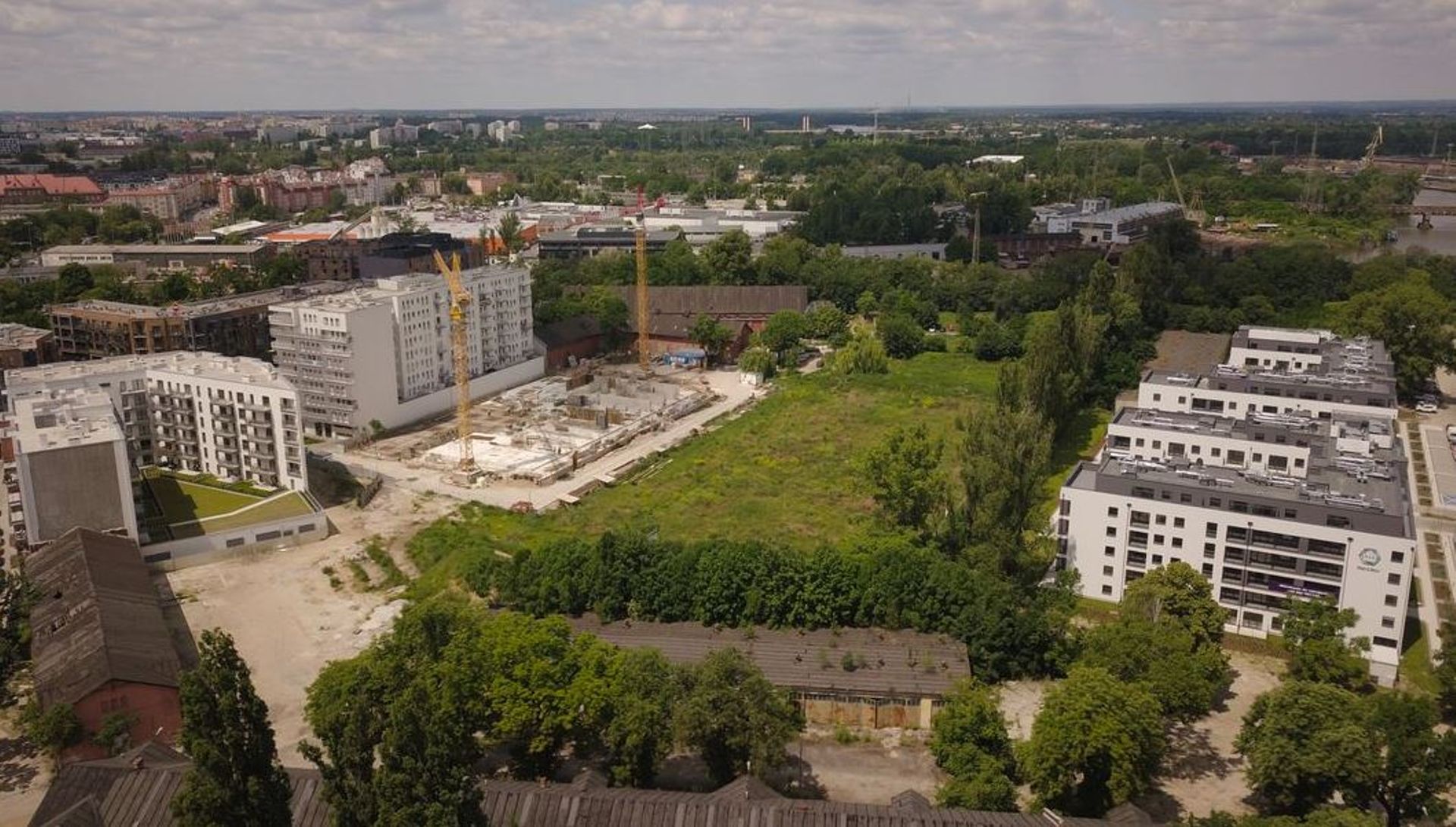 Wrocław: Nowy park i szkoła. Miasto odkupiło działki od wojska