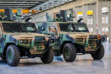 Rosomak S.A. z dużym wsparciem KSSE na zwiększenie produkcji i uruchomienie linii pojazdów Legwan