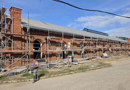 Śląskie: Dawne, historyczne warsztaty kopalni Saturn w Czeladzi zmienią się w kryty basen [ZDJĘCIA]