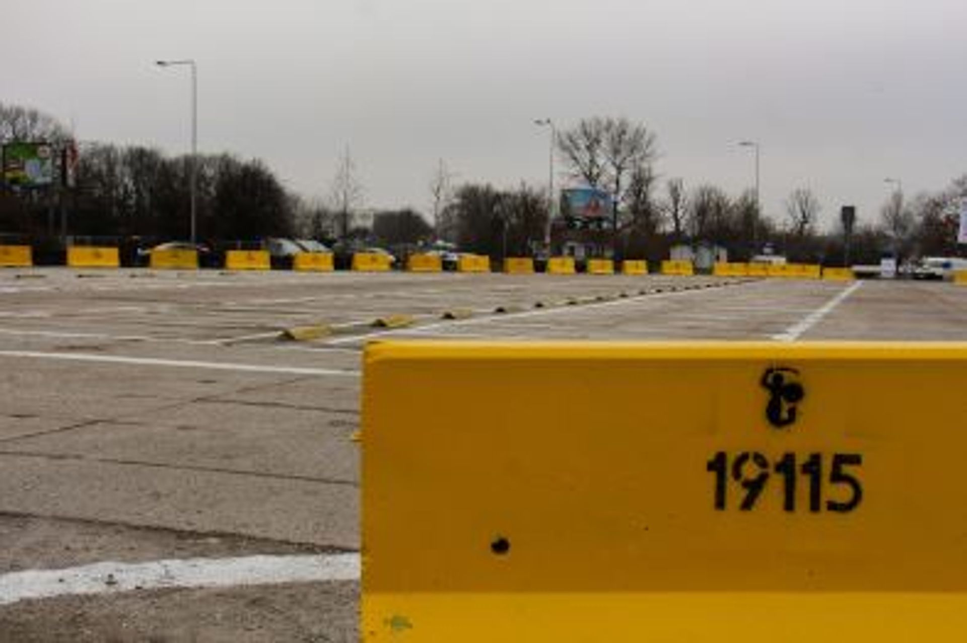 Parking P+R Metro Kondratowicza czeka na kierowców
