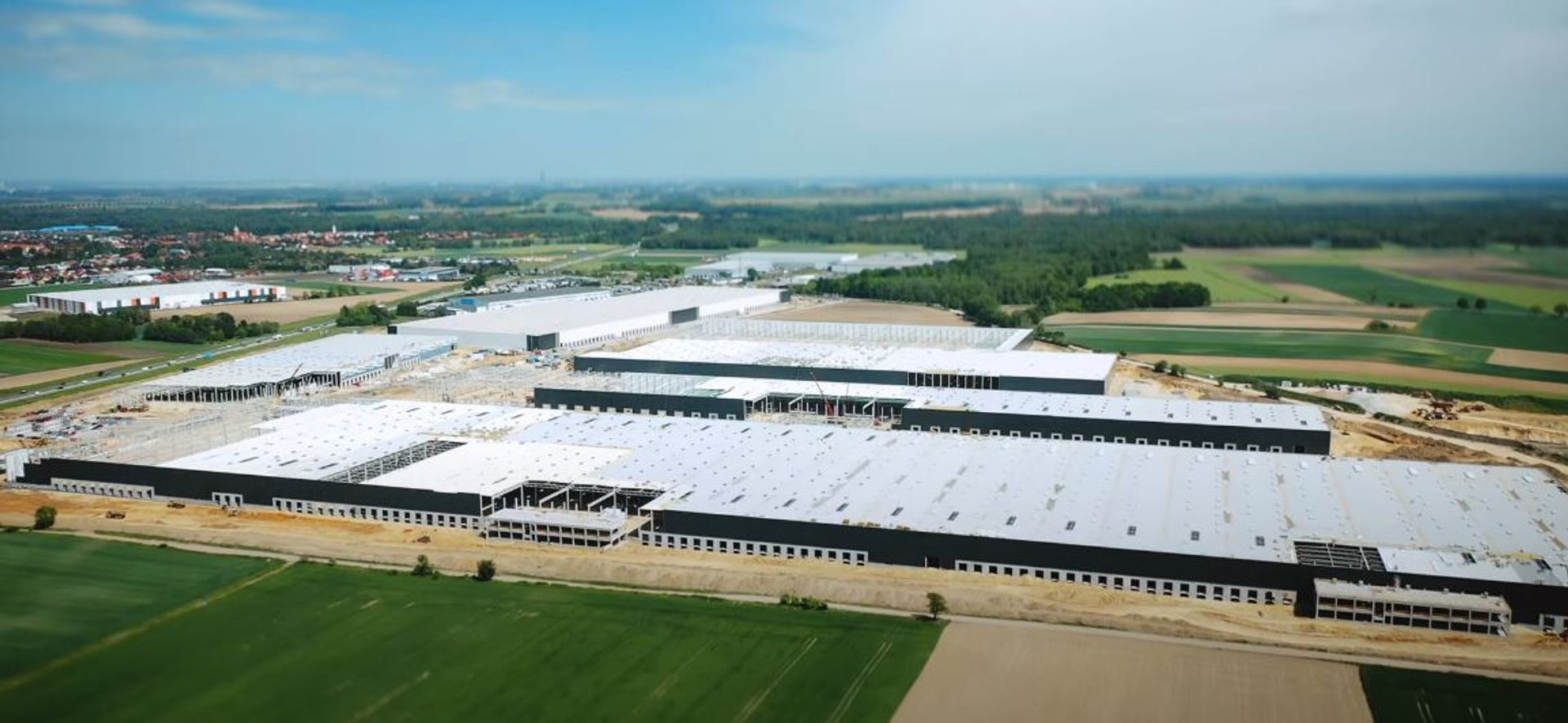 Tysiące miejsc pracy! Pod Wrocławiem powstaje największy HUB Logistyczno-Magazynowy w Polsce 