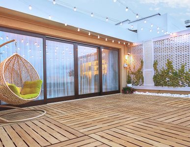 Kreatywne aranżacje z podestami tarasowymi: inspiracje do ogrodu i na balkon