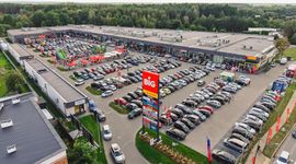 Duży park handlowy pod Warszawą otwarty po rebrandingu 