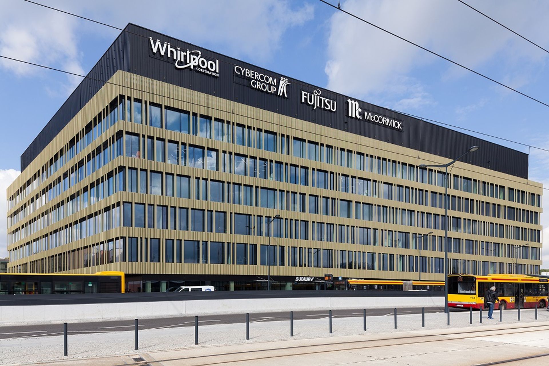  Pierwszy budynek biurowy w Nowym Centrum Łodzi już otwarty