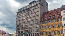 [Wrocław] Budynek banku na rynku zmieni właściciela. Urzędnicy obawiają się przebudowy obiektu