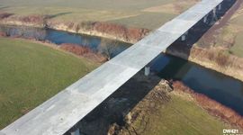 Most, na który czekano od 1945 roku, wchodzi w kluczowy etap budowy. Zakończono nasuwanie przęseł, a przeprawa odmieni układ ruchu na pograniczu Śląska i Opolszczyzny