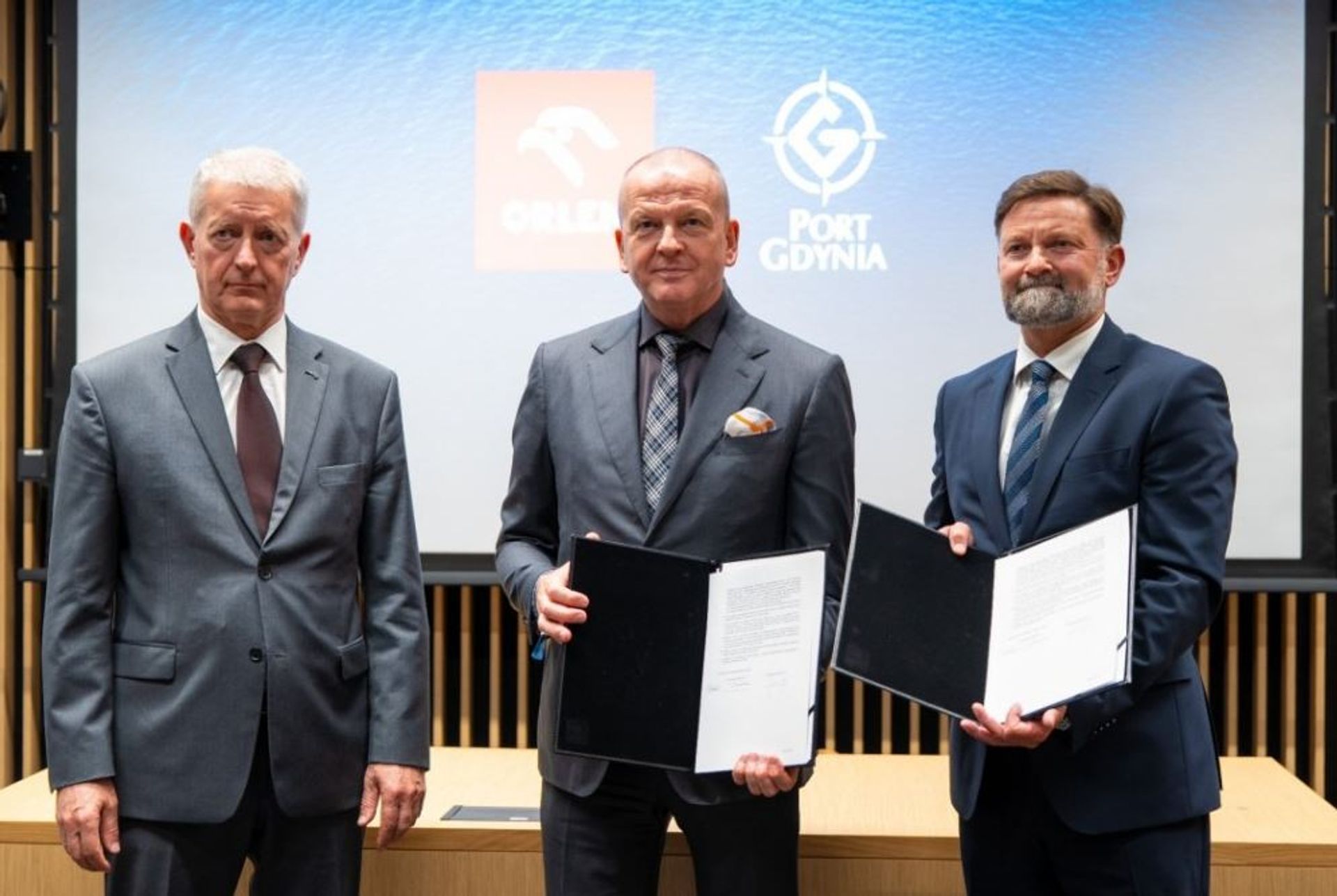 ORLEN oraz Zarząd Morskiego Portu Gdynia podpisały porozumienie dotyczące wykorzystania LNG i bioLNG w żegludze