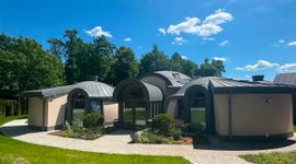 Polskie Centrum Biowitalności: Manor House SPA otwiera futurystyczny kompleks kopułowych domów sferycznych 