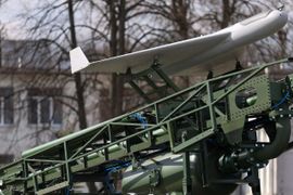 Nowa linia produkcyjna dronów Hornet pod Warszawą. Rząd przeznaczy 26 mld zł na bezzałogowce [FILMY]