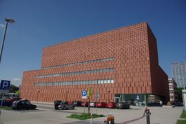 [Katowice] Centrum Informacji Naukowej i Biblioteka Akademicka z tytułem najlepszego budynku XXI wieku w Polsce