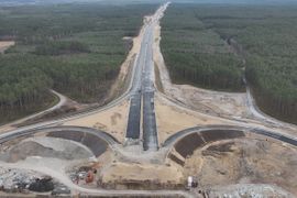 Duże opóźnienie na budowie trasy ekspresowej S10 między Bydgoszczą a Toruniem [FILM]