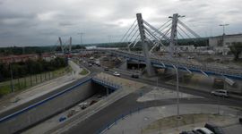 [Toruń] Ostatnia warstwa nawierzchni na dojazdach do mostu