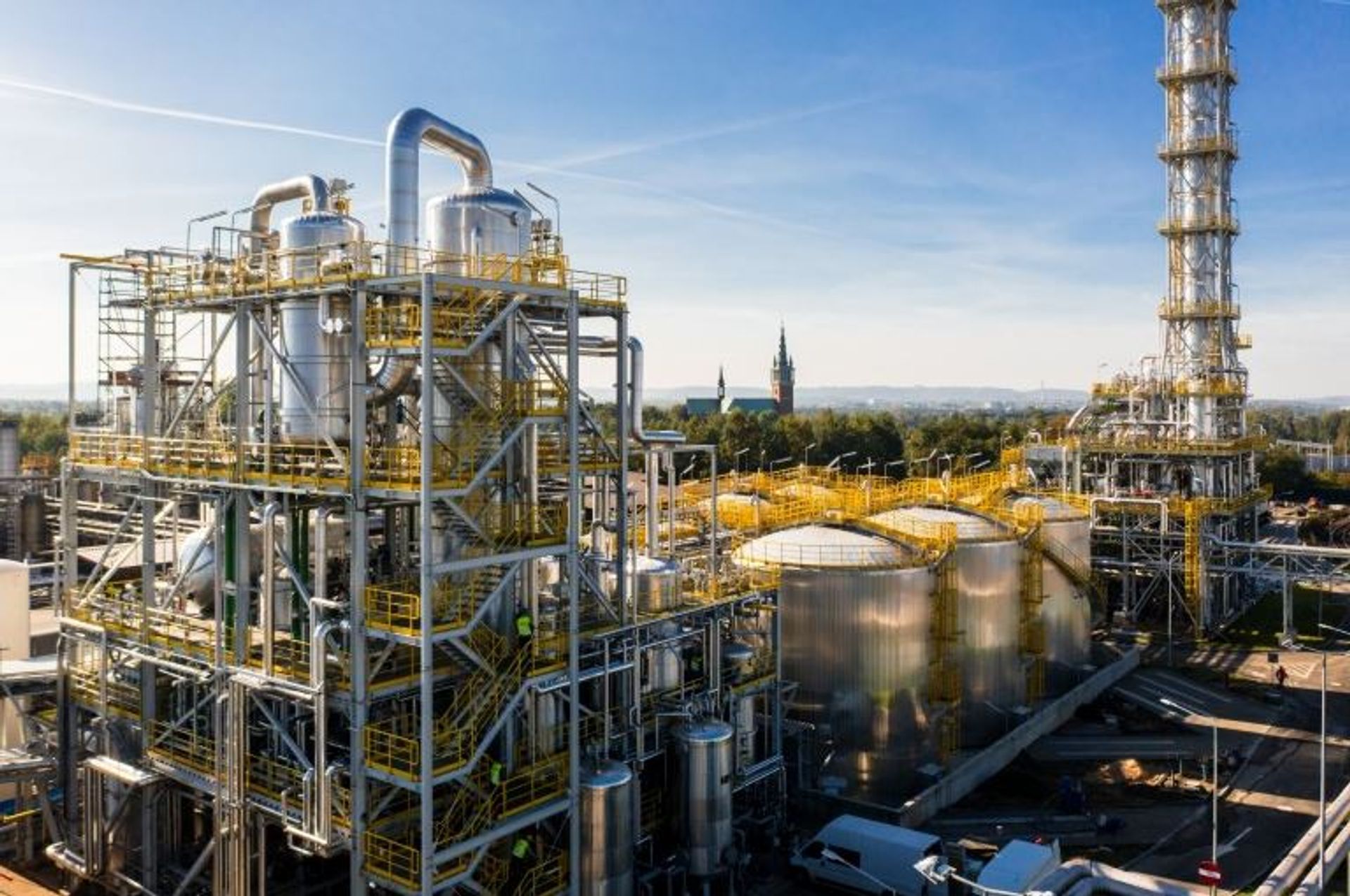 Proekologiczna inwestycja za ok. 127,5 mln zł w Trzebini produkuje paliwo ze zużytego oleju