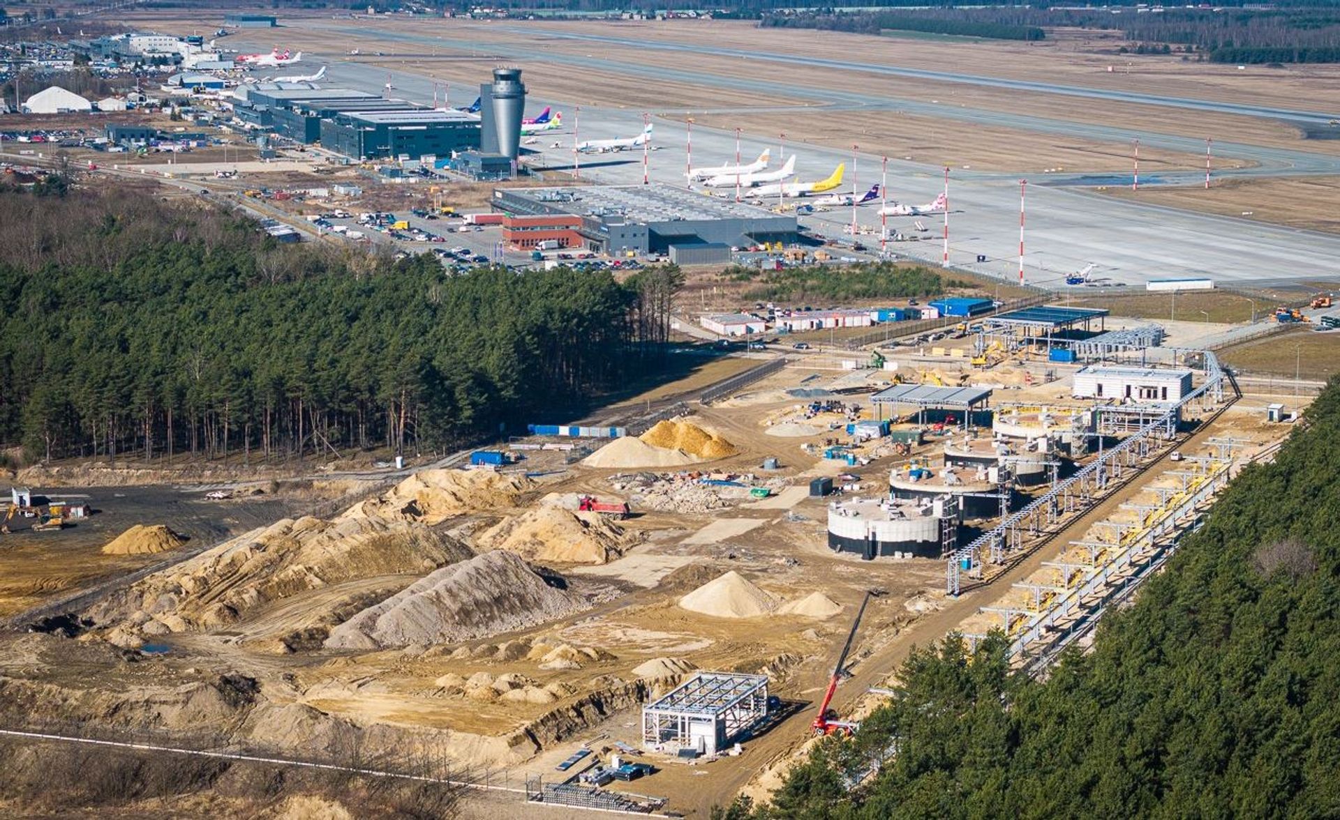 Unia Europejska wspiera rozwój Katowice Airport. Lotnisko realizuje inwestycje za setki milionów złotych