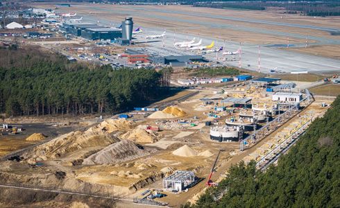 Unia Europejska wspiera rozwój Katowice Airport. Lotnisko realizuje inwestycje za setki milionów złotych [FILM+ZDJĘCIA]