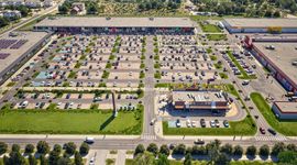 Powstające pod Łodzią wielkie regionalne centrum handlowe wchodzi w finałowy etap przygotowań do otwarcia [WIZUALIZACJE]