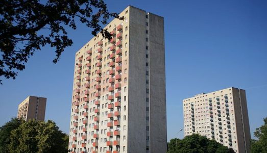 Nowa ustawa reguluje prawa do gruntów we władaniu spółdzielni mieszkaniowych