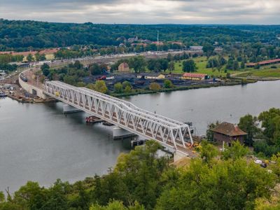 Most kolejowy nad Regalicą w Szczecinie przeszedł próbne ‎obciążenia – w listopadzie wniosek o pozwolenie na ‎użytkowanie [ZDJĘCIA]