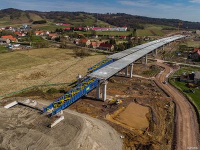 Dolny Śląsk: Trwają prace na budowie trasy S3 na odcinku Bolków – Kamienna Góra [FILMY]