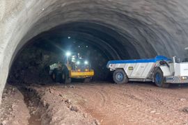 Trwają prace przy budowie tunelu na trasie S3, na odcinku Bolków - Kamienna Góra [FILM + ZDJĘCIA]