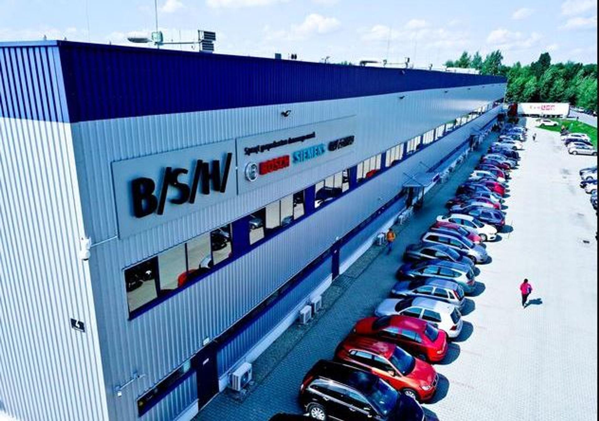Niemiecki koncern BSH chce zatrudnić 100 dodatkowych pracowników w fabryce pod Rzeszowem
