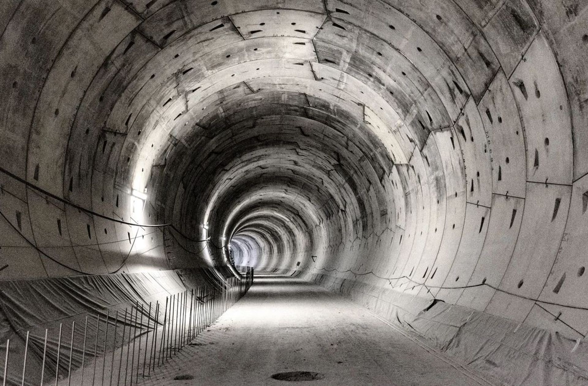 Nowa linia średnicowa i remont starej w Warszawie za 9 mld zł. PKP PLK planują gigantyczny tunel pod Wisłą i Dworcem Centralnym