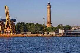 Słynna, zabytkowa latarnia morska w Świnoujściu przejdzie gruntowną renowację. Co w niej powstanie?