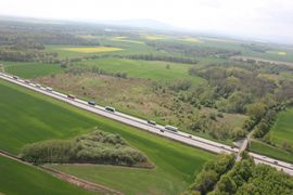Pięć firm zainteresowanych jest opracowaniem dokumentacji dla budowy i rozbudowy autostrady A4 od Krzyżowej do Legnicy
