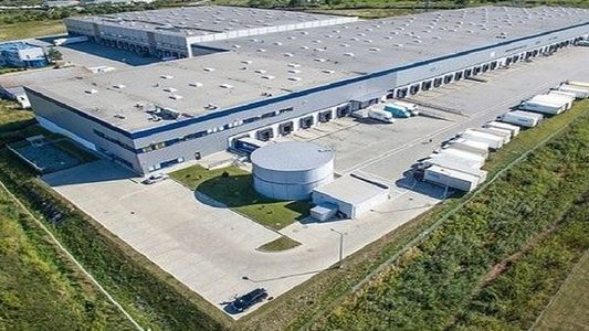 Producent i dystrybutor naturalnych kosmetyków Elfa Pharm Polska zostaje na dłużej w Logicor Kraków