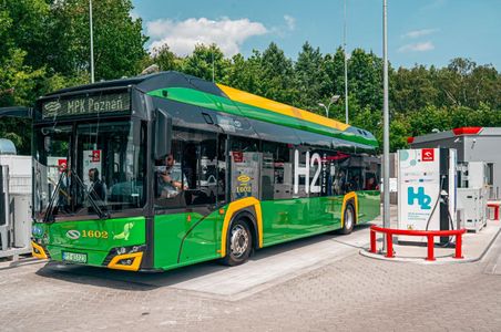  Orlen uruchomił w Poznaniu swoją pierwszą w Polsce ogólnodostępną, całodobową stację wodorową            