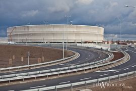 [Wrocław] Na Stadionie Miejskim powstaną zasieki i wydzielona droga dla kibiców gości