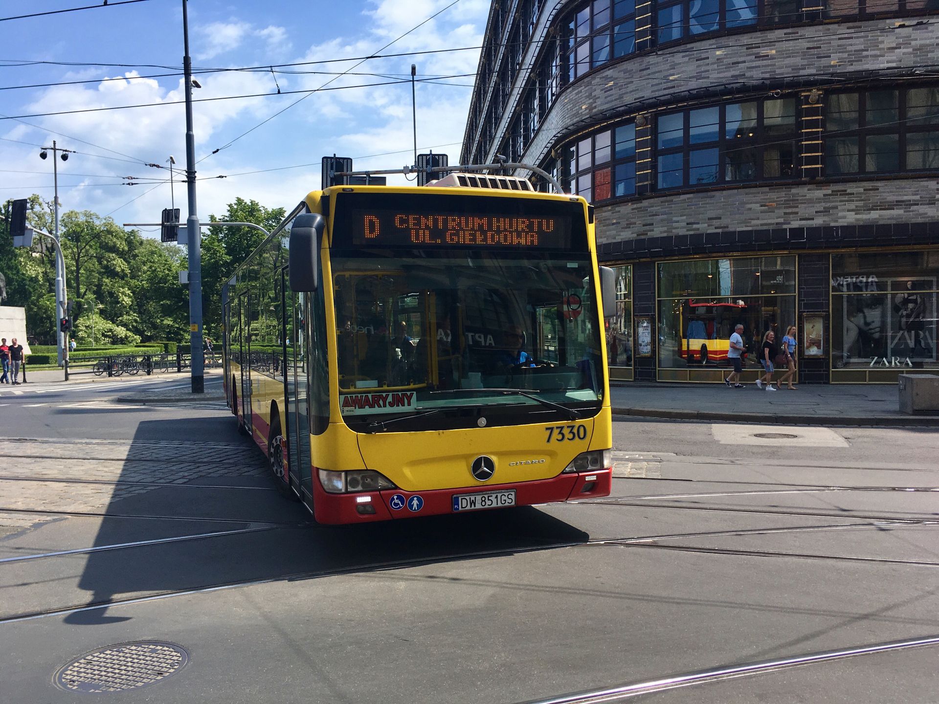  Autobus linii D wraca na starą trasę! Protesty mieszkańców podziałały