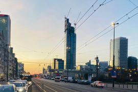 Trwa budowa 310 metrowej wieży Varso Tower [FILM]