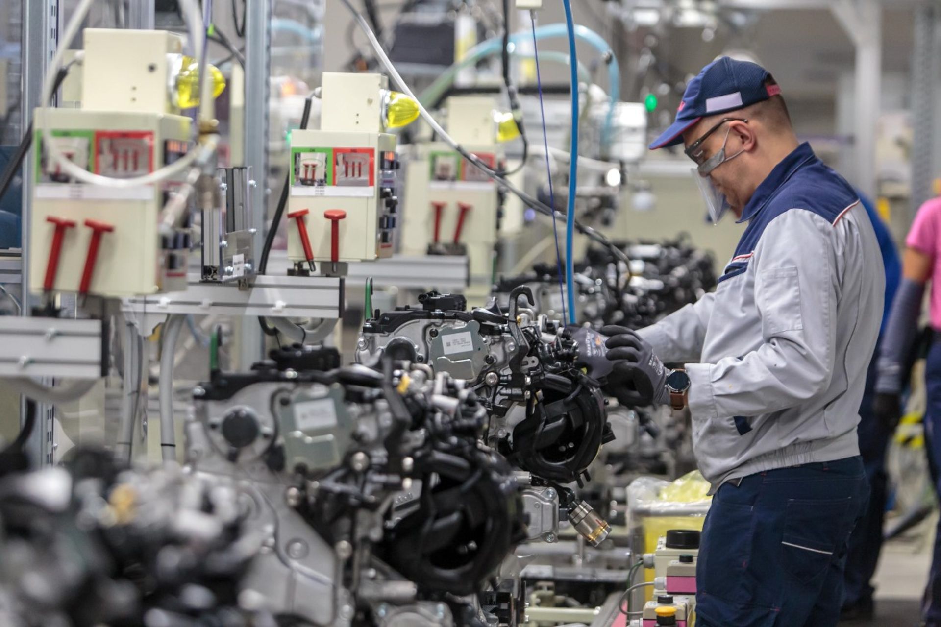 W fabrykach Toyoty na Dolnym Śląsku powstały napędy hybrydowe do ponad 220 000 zelektryfikowanych Yarisów i Yarisów Cross